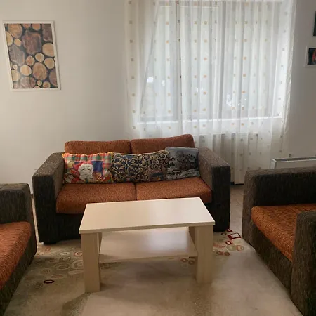 Stenata Huge To Door 潘波洛沃