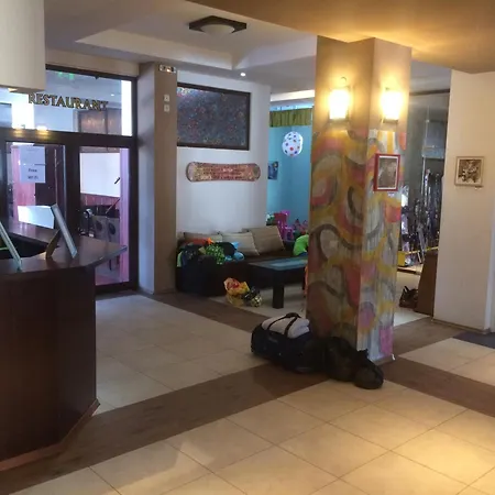 Stenata Huge To Door * 潘波洛沃