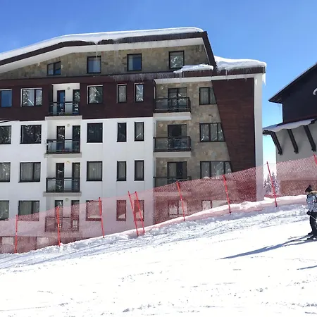 Stenata Huge To Door