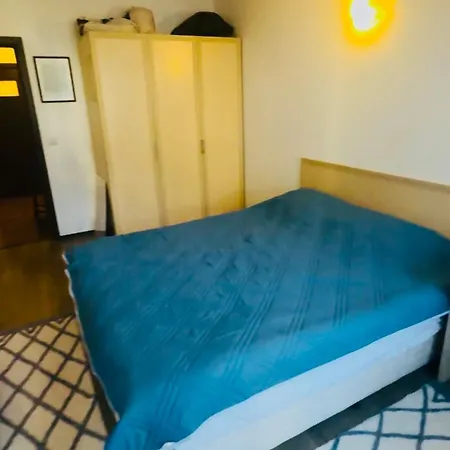 Stenata Huge To Door *